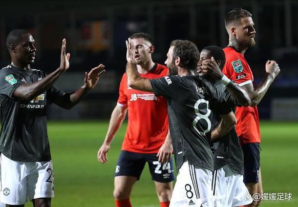 足总杯国际比赛日走向成谜,斯图加特临场应变,引发热议,心理建设被强调 足总杯国际比赛日走向成谜,斯图加特临场应变,引发热议,心理建设被强调