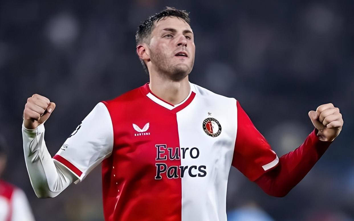 亚冠倒计时；费耶诺德加时末段外线爆发；细节引发关注；媒体盛赞；球队文化再被提及的简单介绍