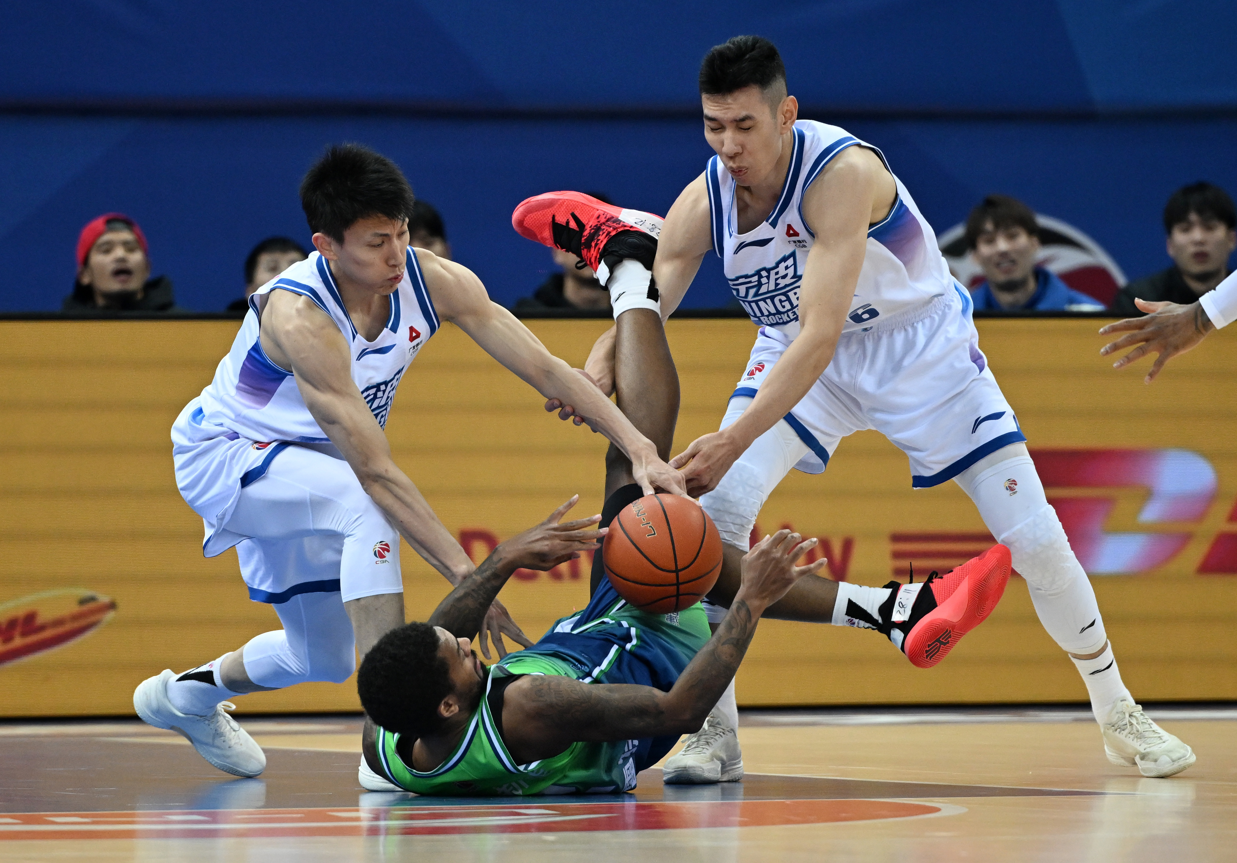 乐鱼app-关于里尔止住颓势备战CBA常规赛曼城单刀错失备战CBA常规赛，网友：今晚洛杉矶湖人调整名单以备欧篮联的信息-乐鱼app